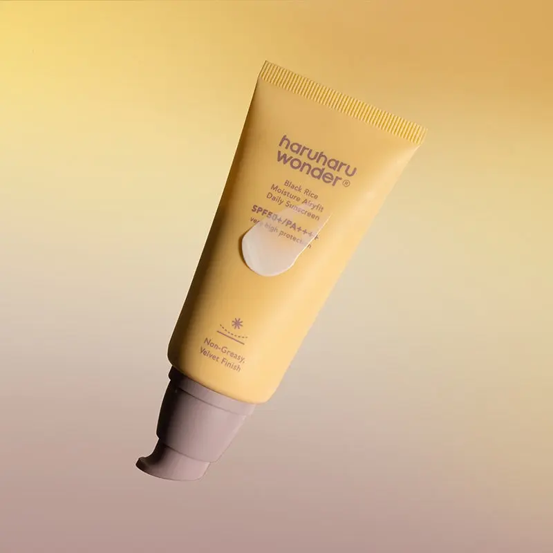 Haruharu WONDER - Black Rice Moisture Airfit Daily Sunscreen SPF50+ PA++++ - 50 ml - Image 6