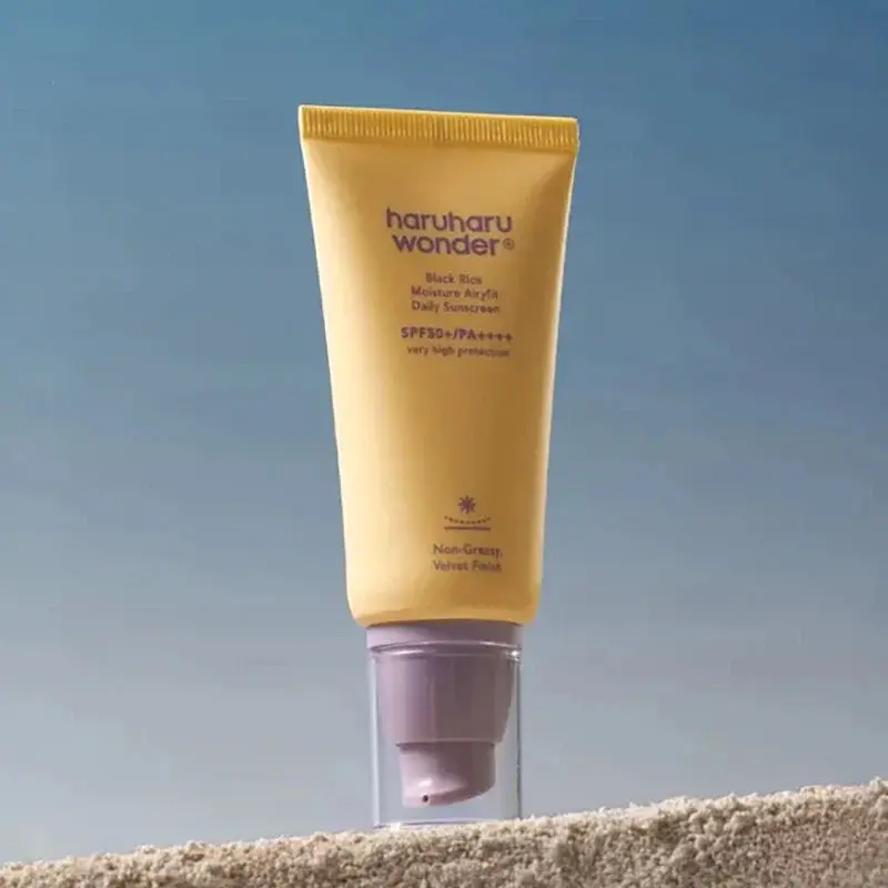 Haruharu WONDER - Black Rice Moisture Airfit Daily Sunscreen SPF50+ PA++++ - 50 ml - Image 7