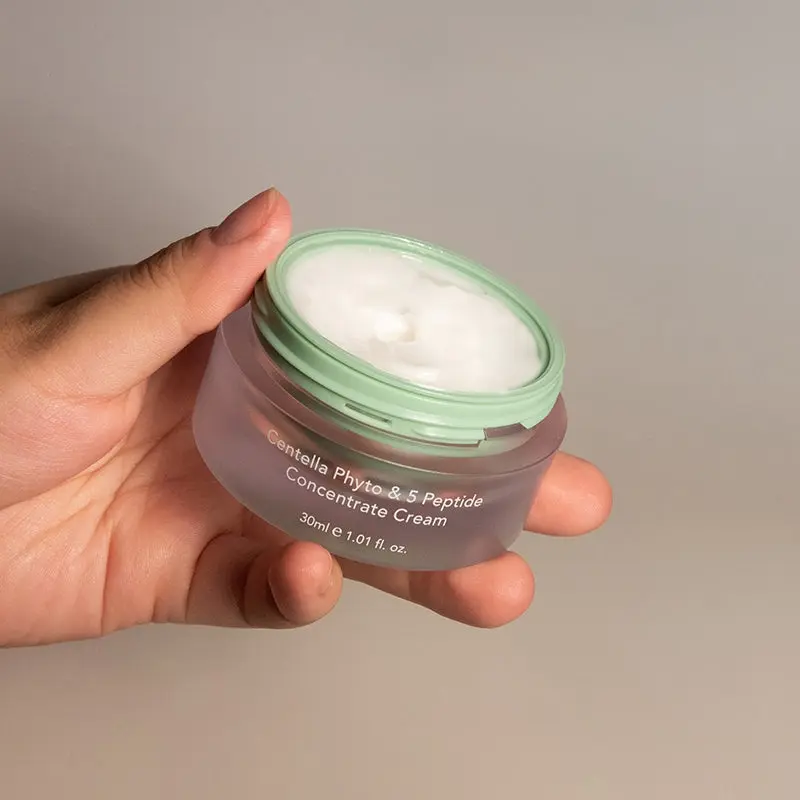 Haruharu WONDER - Centella Phyto & 5 Peptide Concentrate Cream - 30 ml - Image 3