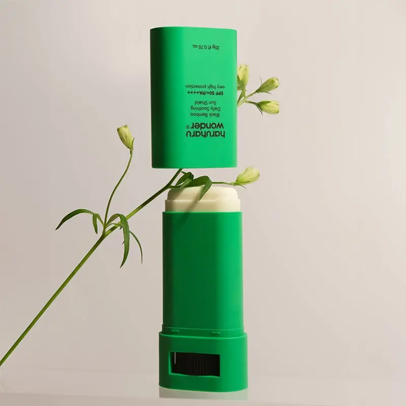 Haruharu WONDER - Black Bamboo Daily Soothing Sun Shield SPF50+ PA++++ - 20g - Image 4