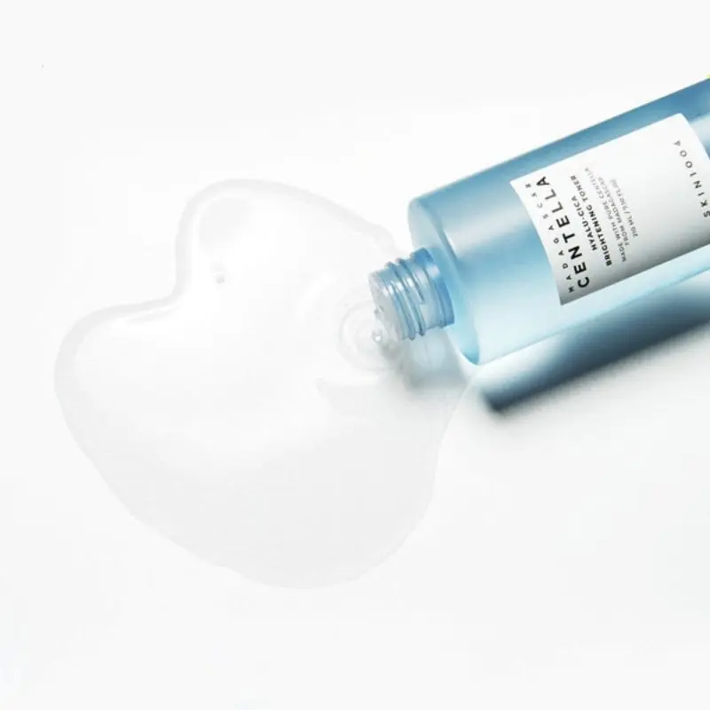 SKIN1004 - Madagascar Centella Hyalu-Cica Brightening Toner - 210 ml - Image 3