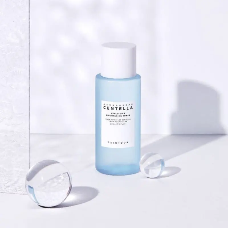 SKIN1004 - Madagascar Centella Hyalu-Cica Brightening Toner - 210 ml - Image 6
