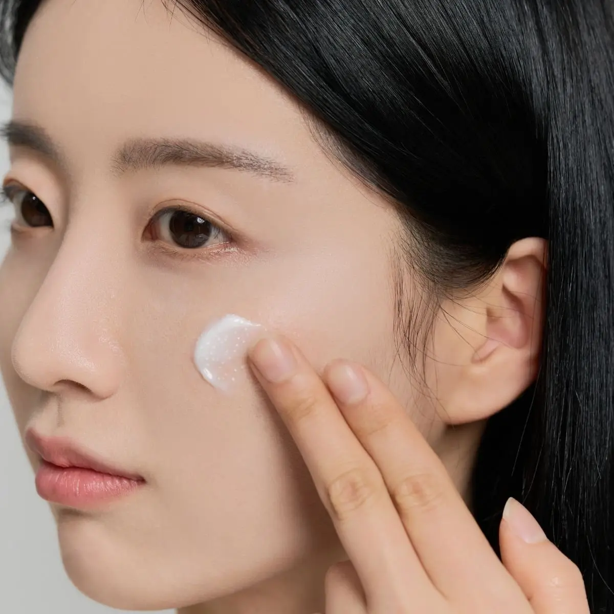 SKIN1004 - Madagascar Centella Tone Brightening Capsule Cream - 75 ml - Image 3